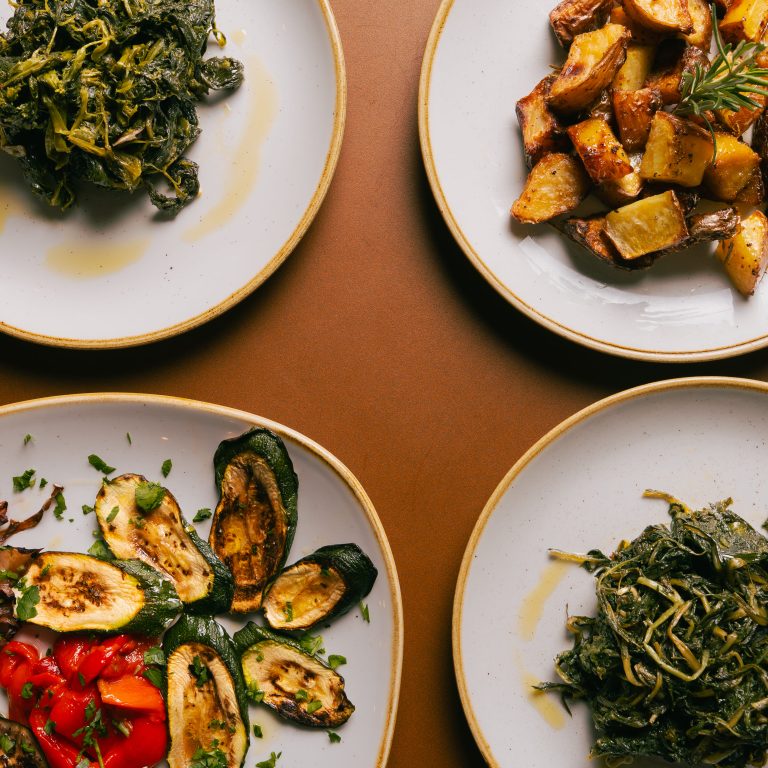 contorno di verdure grigliate con melanzane e cicoria romana